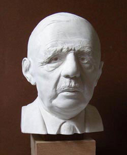 Sculpture De Gaulle